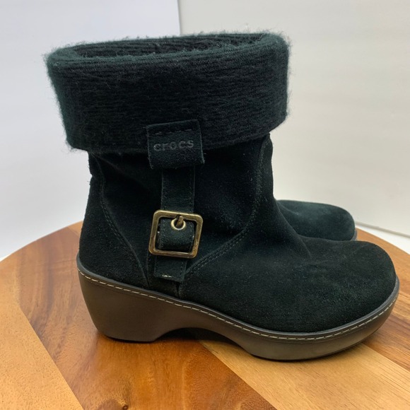 Crocs Black Suede Buckle Ankle Boots W7 Fleece Lined Comfort Platform Cozy - Picture 11 of 13